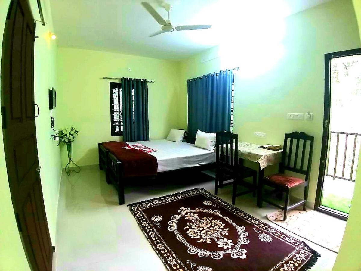 Dean Dale Cottages Thekkady Habitación foto